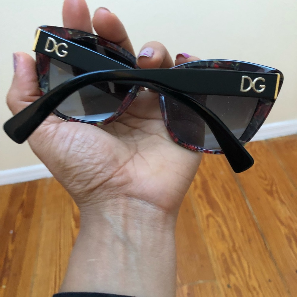Dolce & Gabbana sun glasses.. authentic 100%